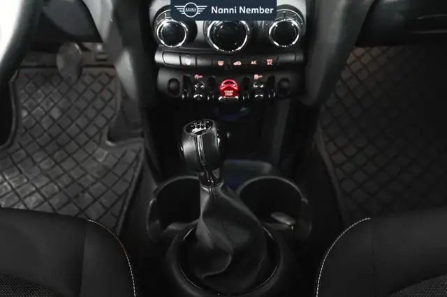 Mini One view 13