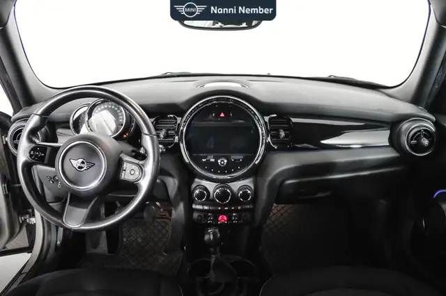 Mini One view 11