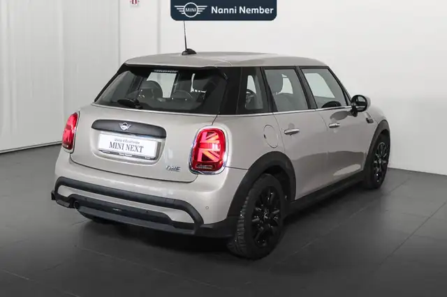 Mini One view 3