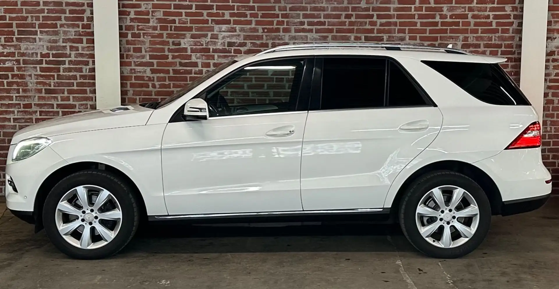 Mercedes-Benz ML 250 BT 7G 4Matic Comand/GSD/AHK/R.Kamera/EU6 Білий - 2