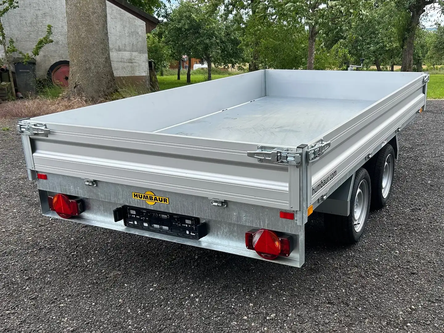 Humbaur HUK 303117 E-Pumpe Heckkipper - 2