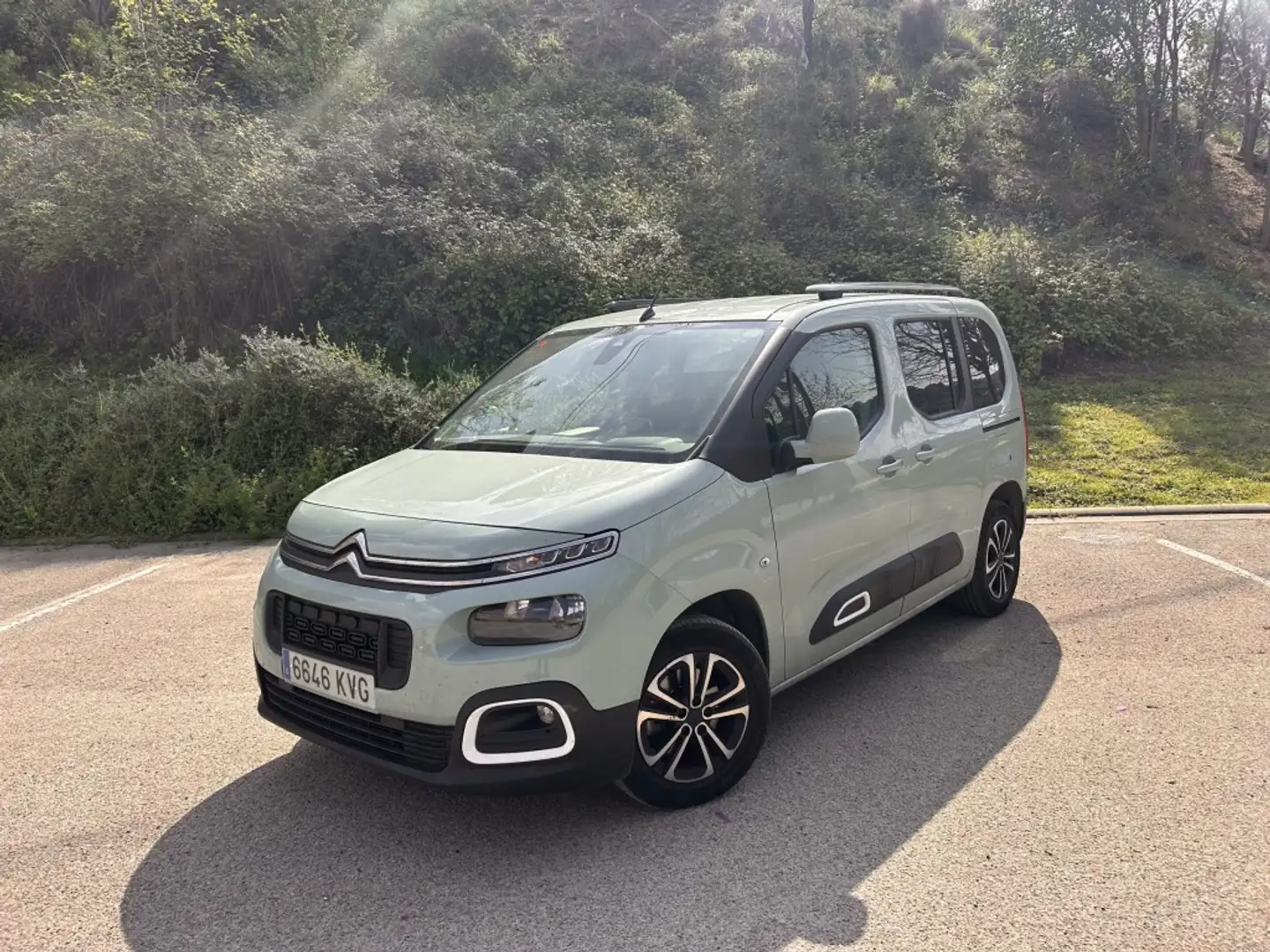 Citroen Berlingo BlueHDi S&S Talla M Shine 130 Azul - 1