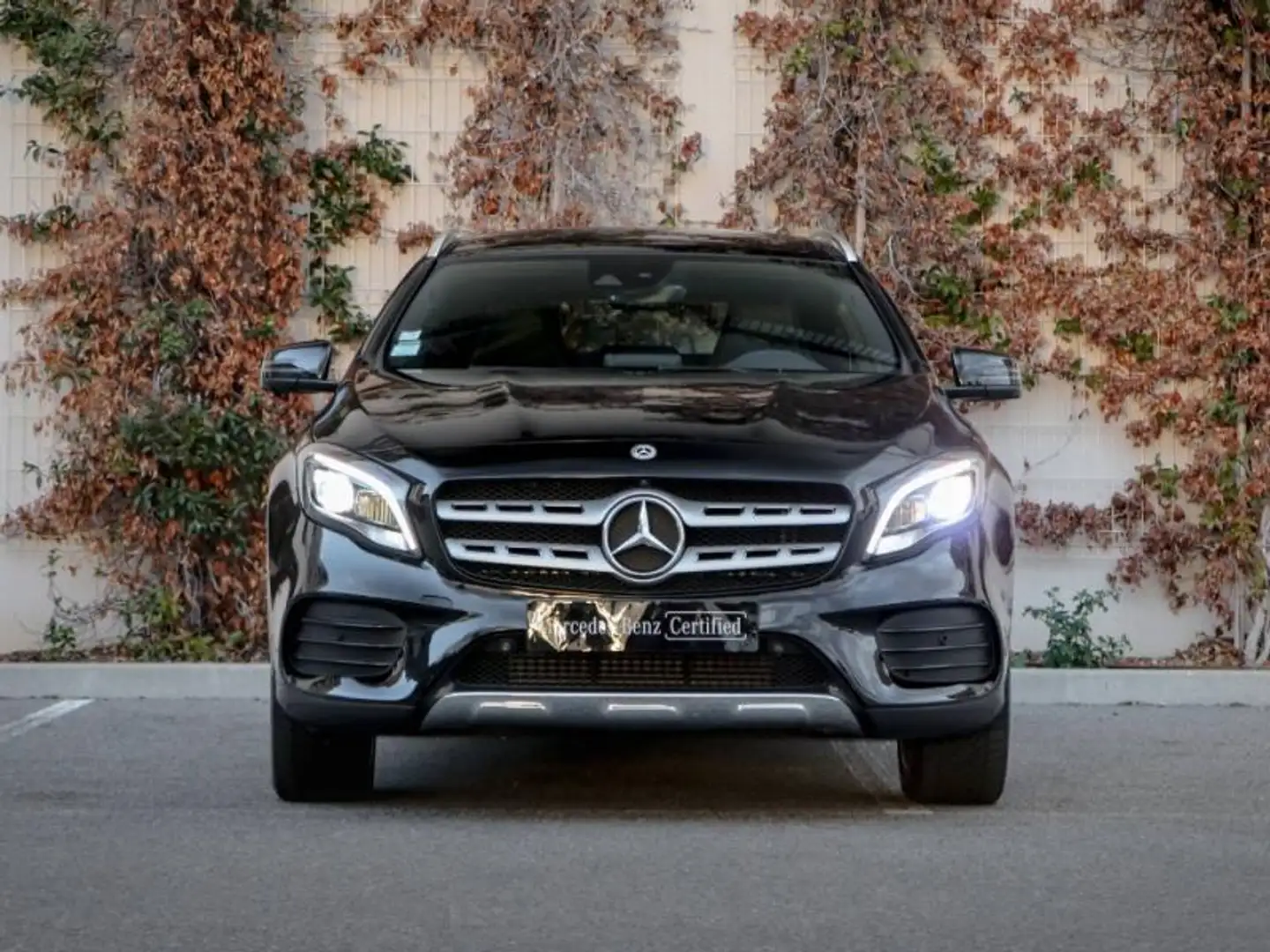 Mercedes-Benz GLA 200 200 d 136ch Business Executive Edition 7G-DCT Euro6c Schwarz - 2