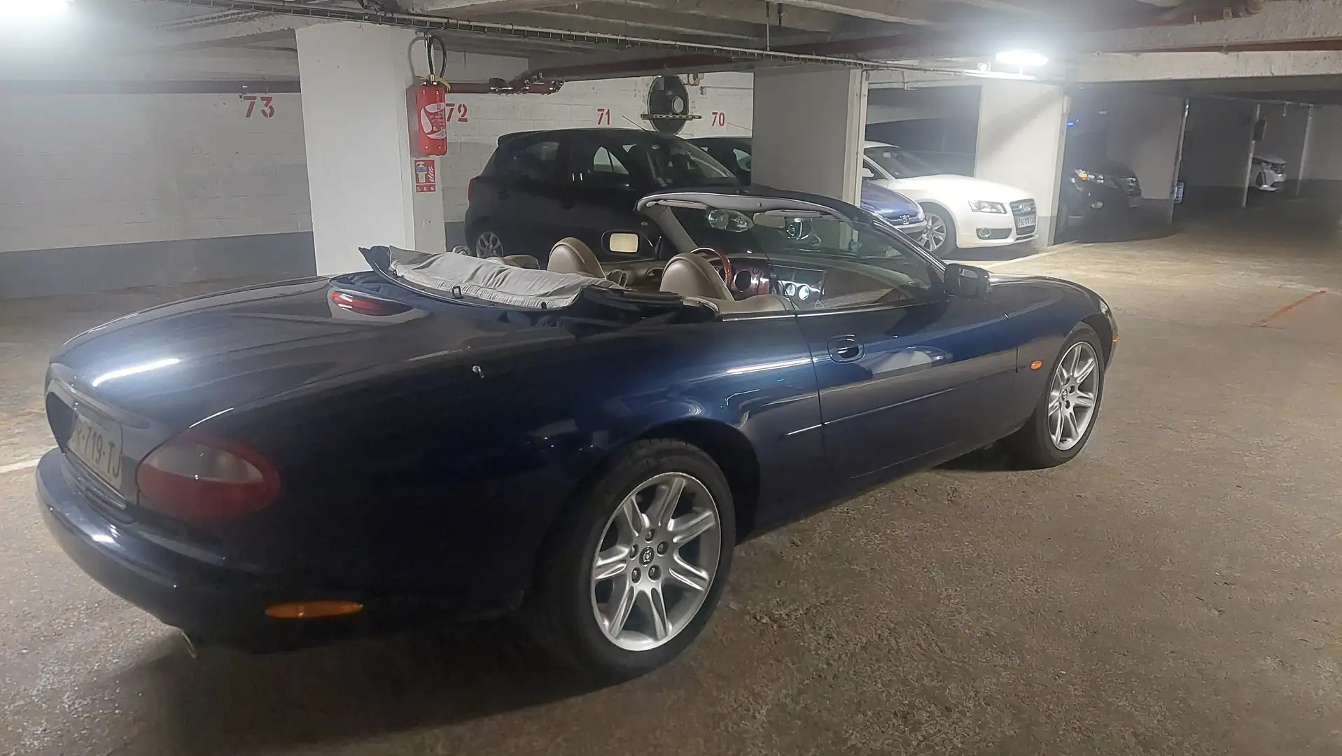 Jaguar XK8 Azul - 2