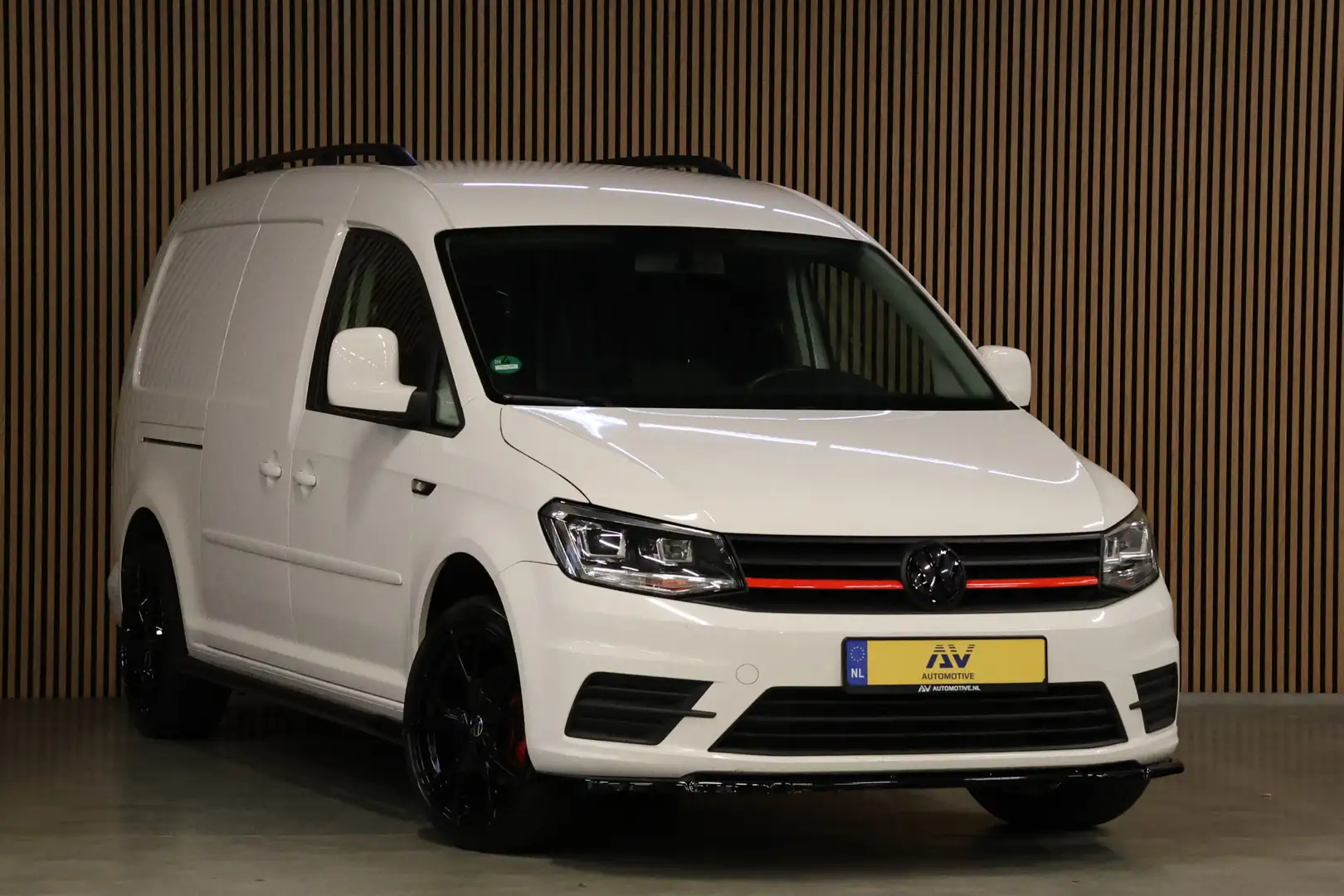 Volkswagen Caddy 2.0 TDI L2H1 Maxi | Bi-Xenon | Navigatie | PDC | T Wit - 2