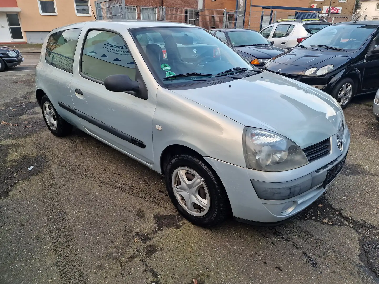 Renault Clio Emotion Grau - 1