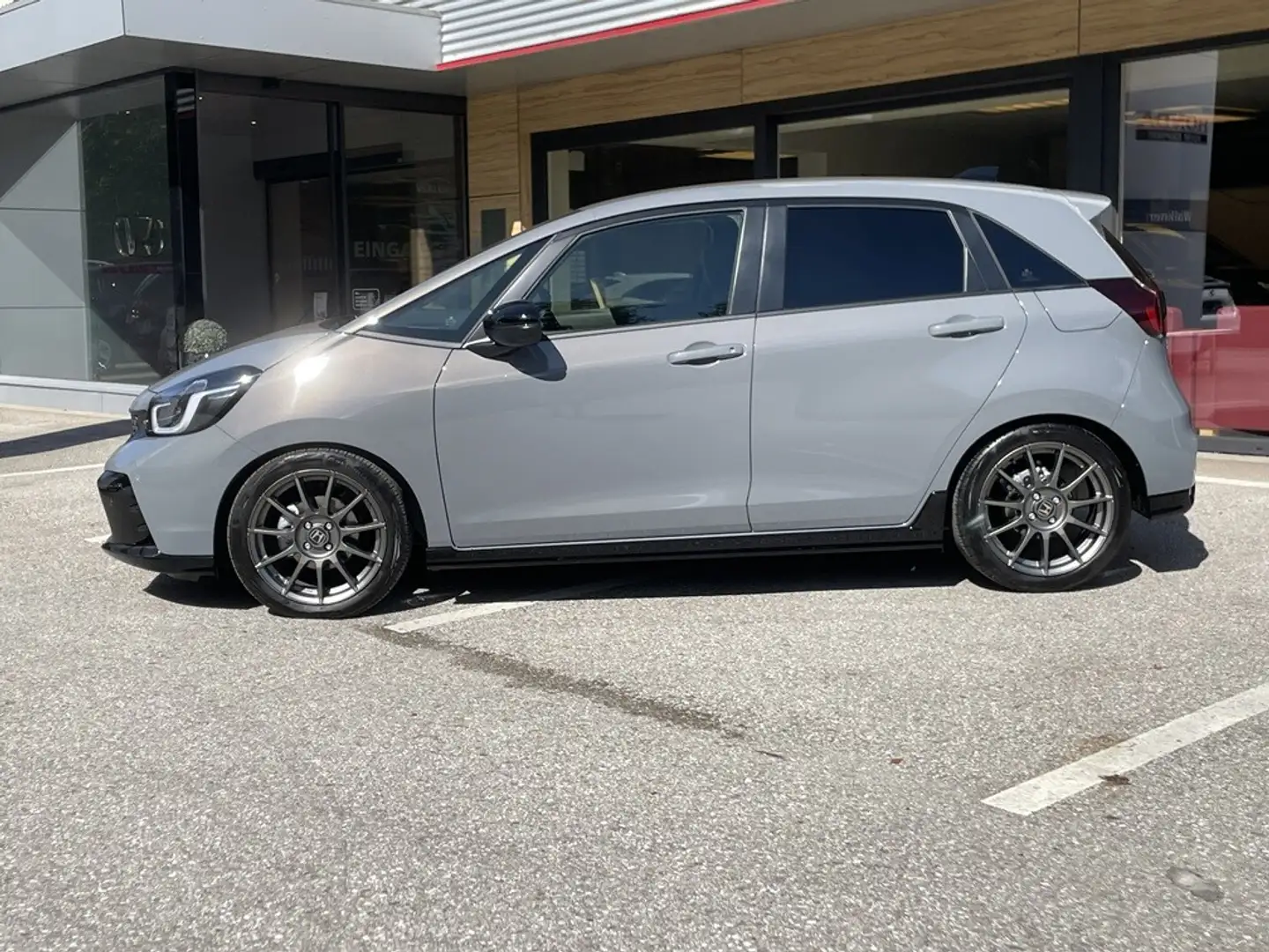 Honda Jazz 1,5 i-MMD Hybrid Advance Sport Aut. Grau - 2