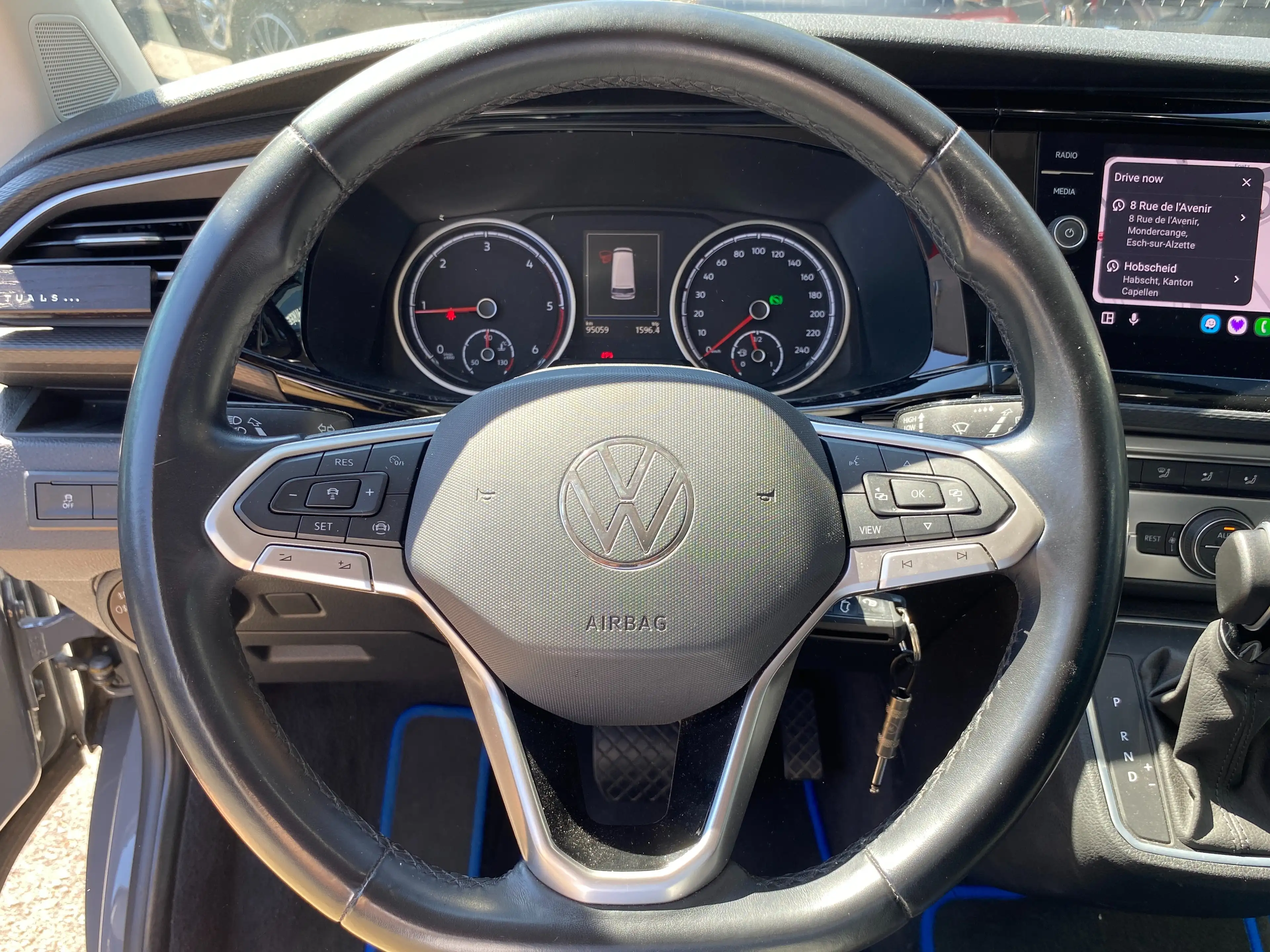 Volkswagen T6.1 Multivan Multivan T6.1 Kurz DSG Comfortline — photo 9