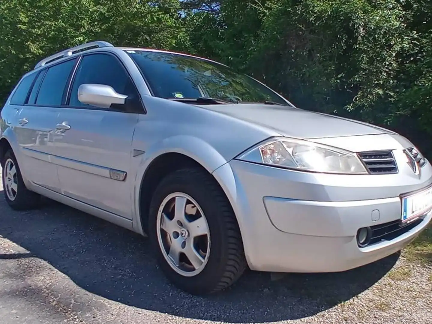 Renault Megane Mégane Grandtour Sport Way 1,5 dCi Sport Way Silber - 1