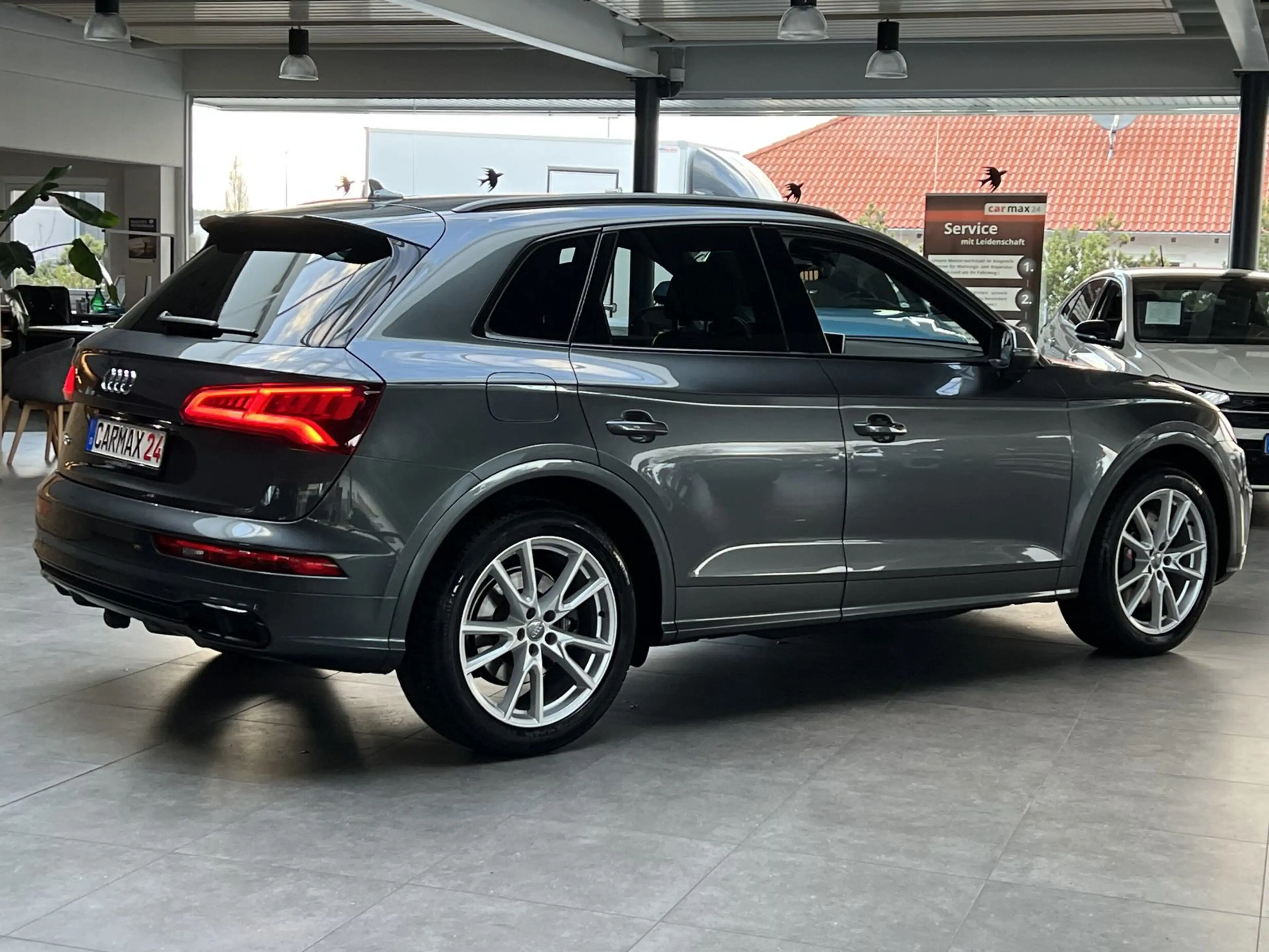 Audi SQ5 3.0 TDI quattro Navi Kamera AHK DAB — photo 5