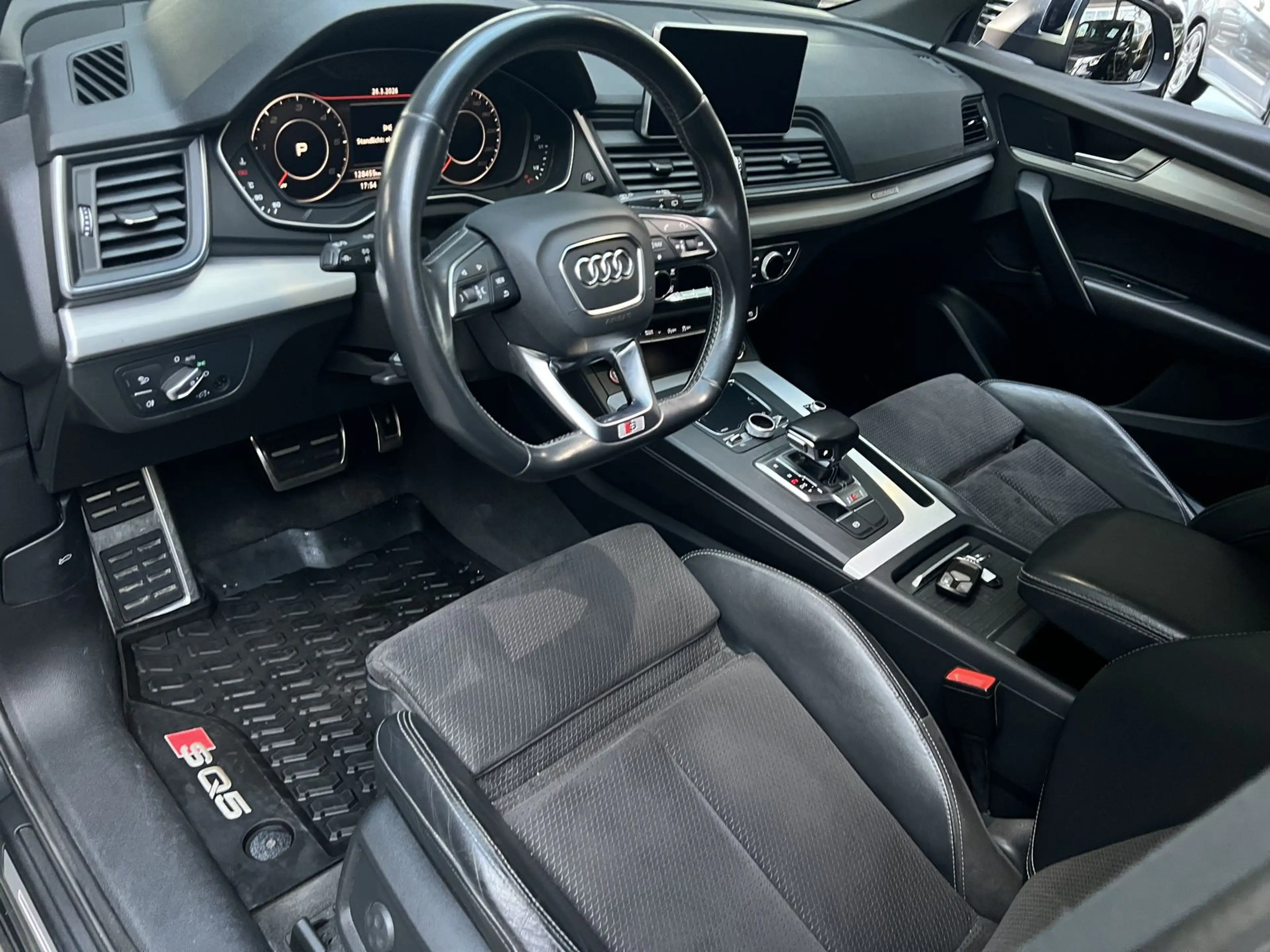 Audi SQ5 3.0 TDI quattro Navi Kamera AHK DAB — photo 8