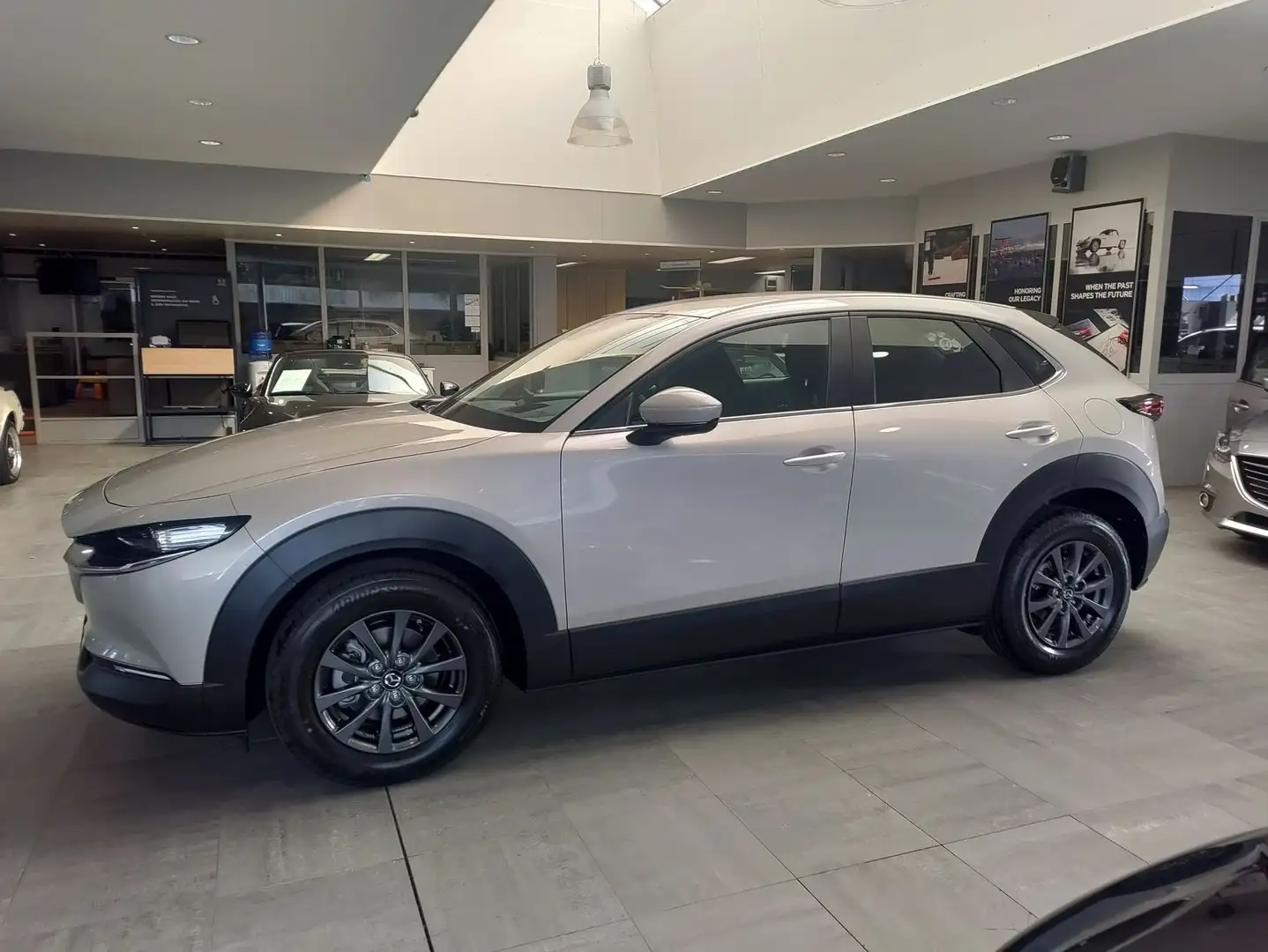 Mazda CX-30 2.5 e-SKYACTIV-G Prime-Line AUT Beige - 2