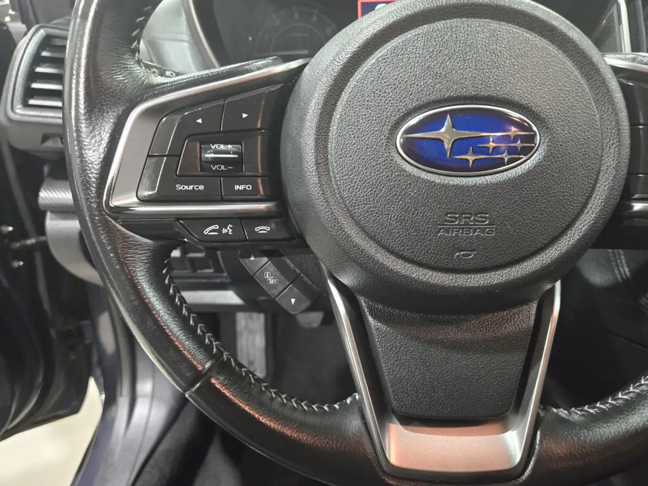 Subaru Impreza снимка Subaru Impreza