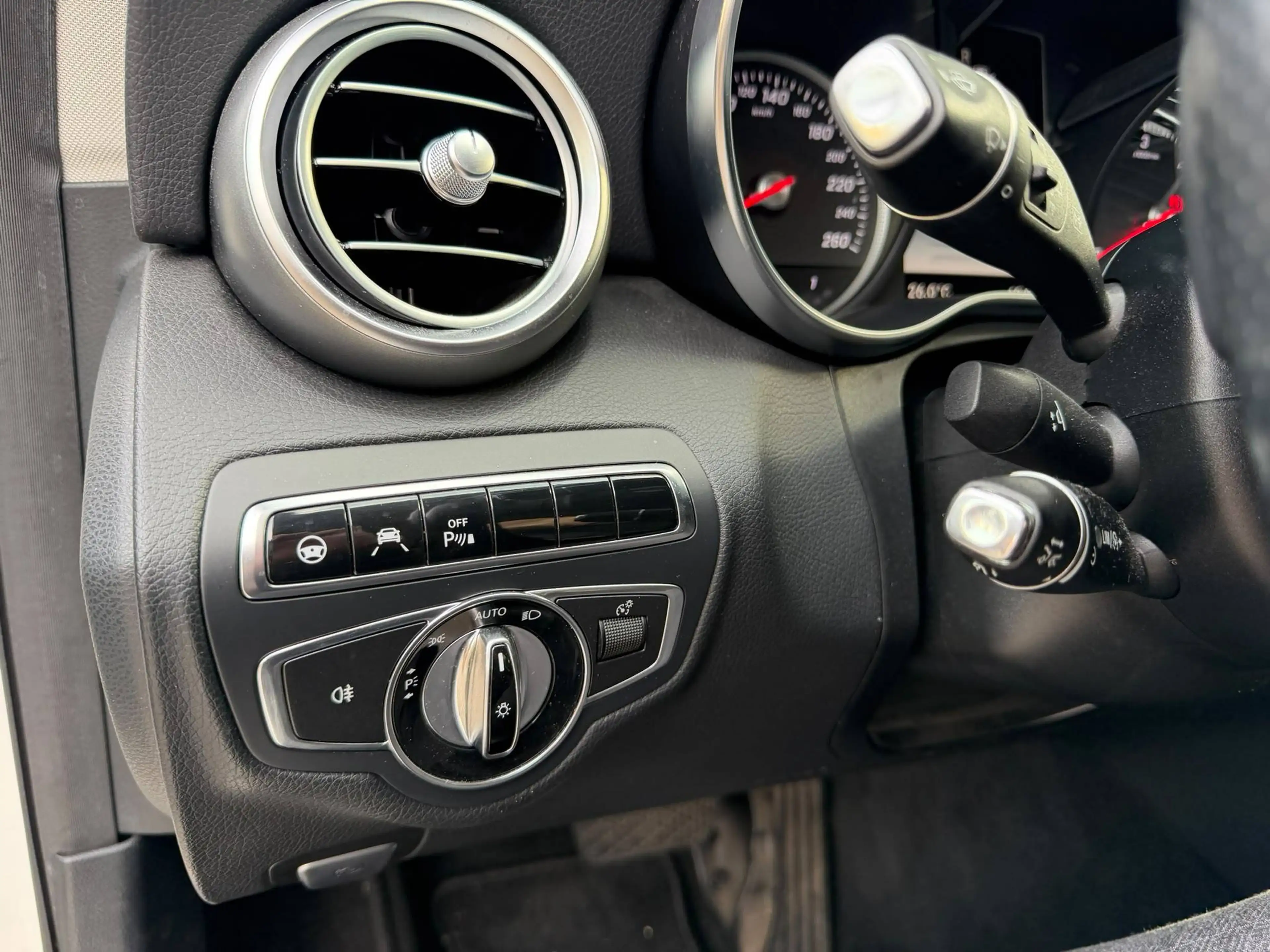 Mercedes-Benz C 250 C-Klasse T-Modell Diesel (BlueTEC) d T 7G-TRONIC Avantgarde — photo 13