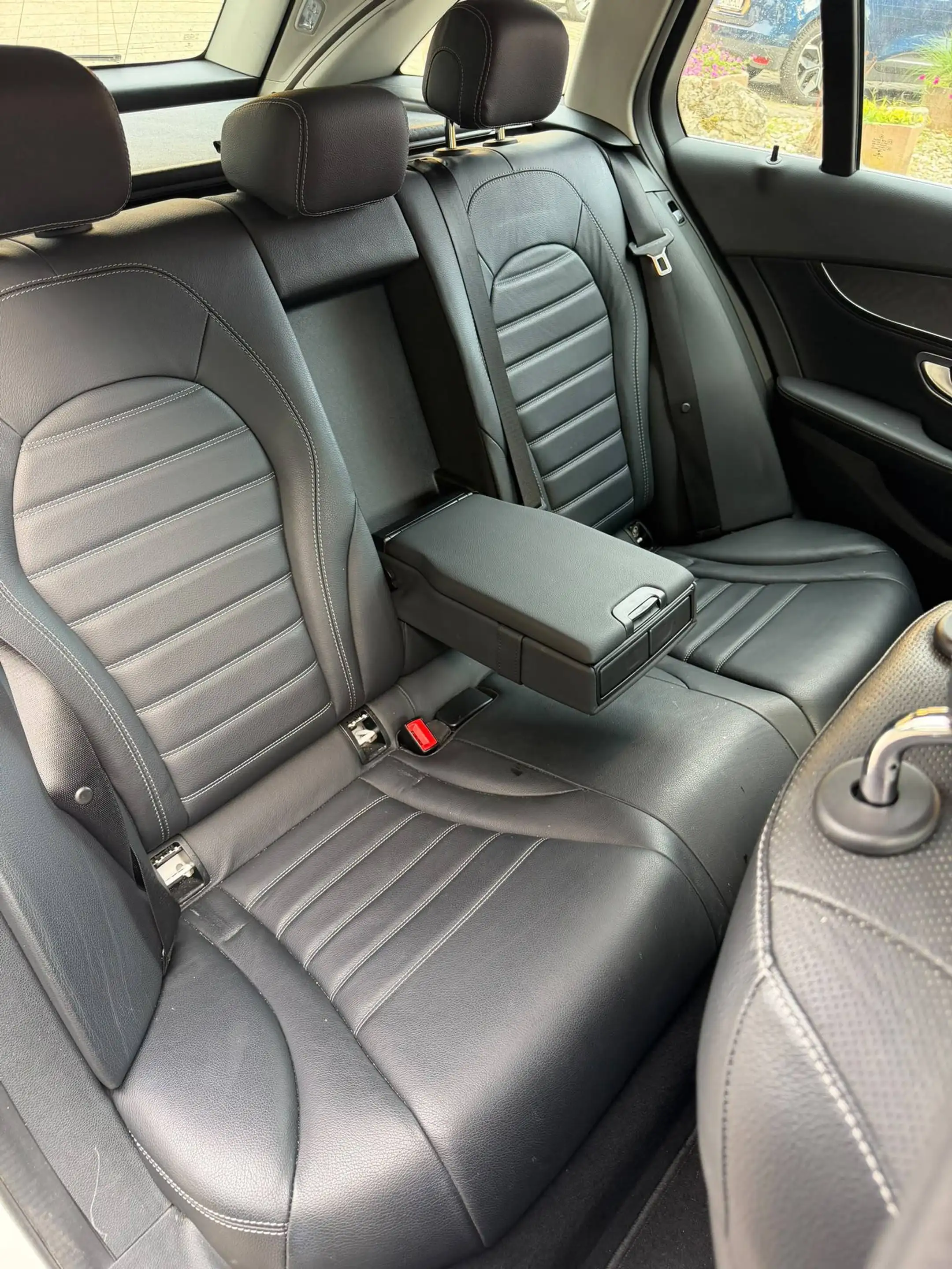 Mercedes-Benz C 250 C-Klasse T-Modell Diesel (BlueTEC) d T 7G-TRONIC Avantgarde — photo 7