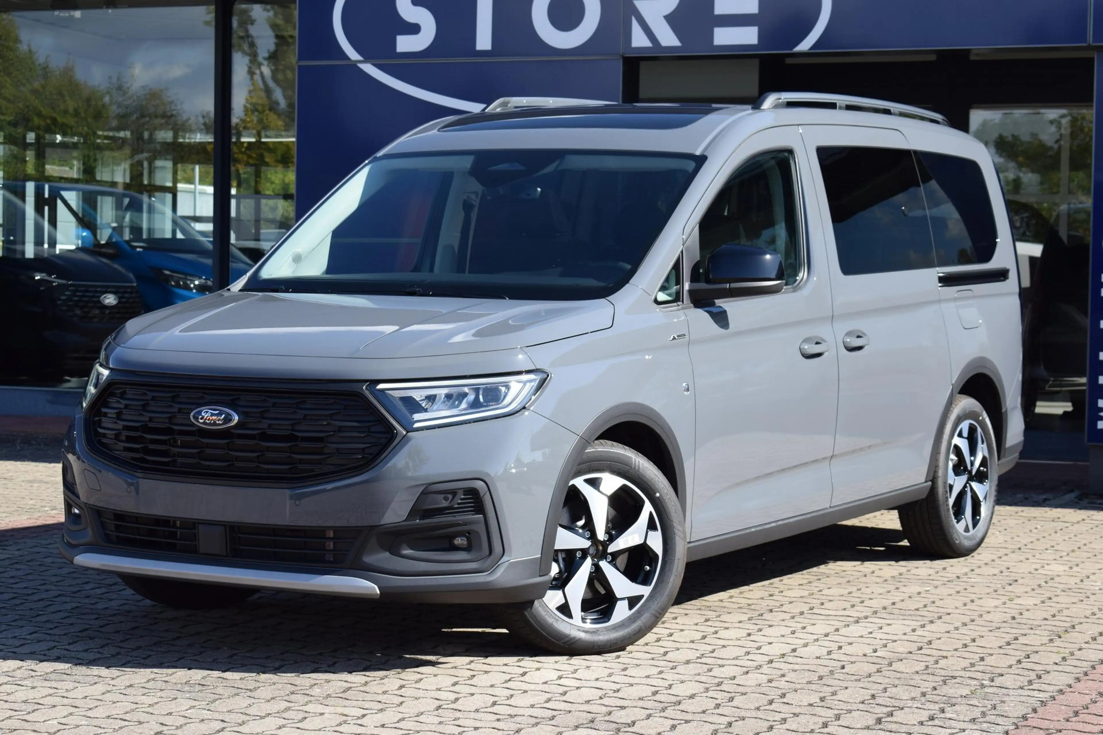 Ford Tourneo Connect Grand 2.0 EcoB Active L2 LED Kamera — photo 2