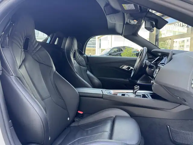 BMW Z4 view 5