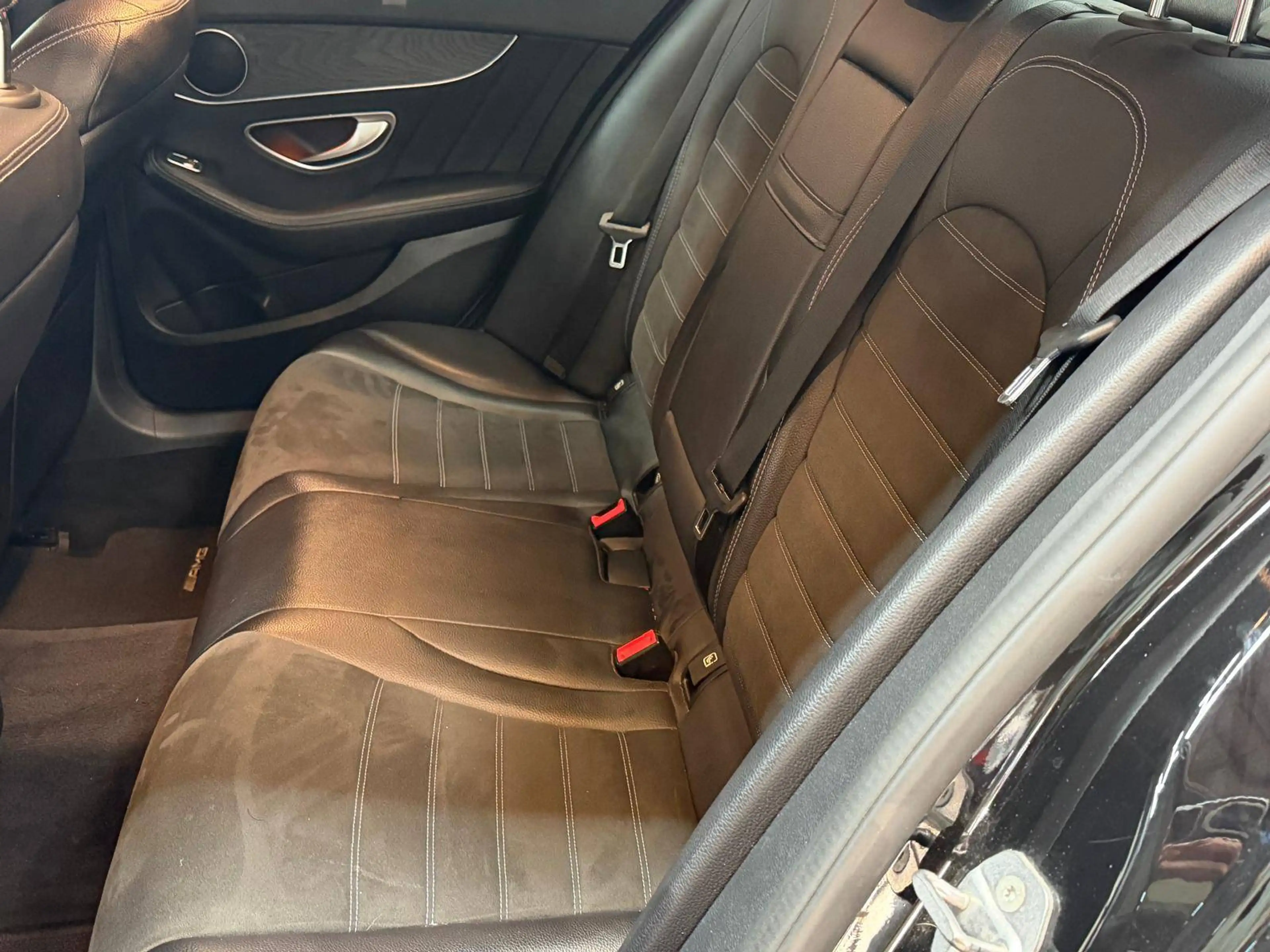 Mercedes-Benz C 180 C 180 d Business AMG LINE — photo 25