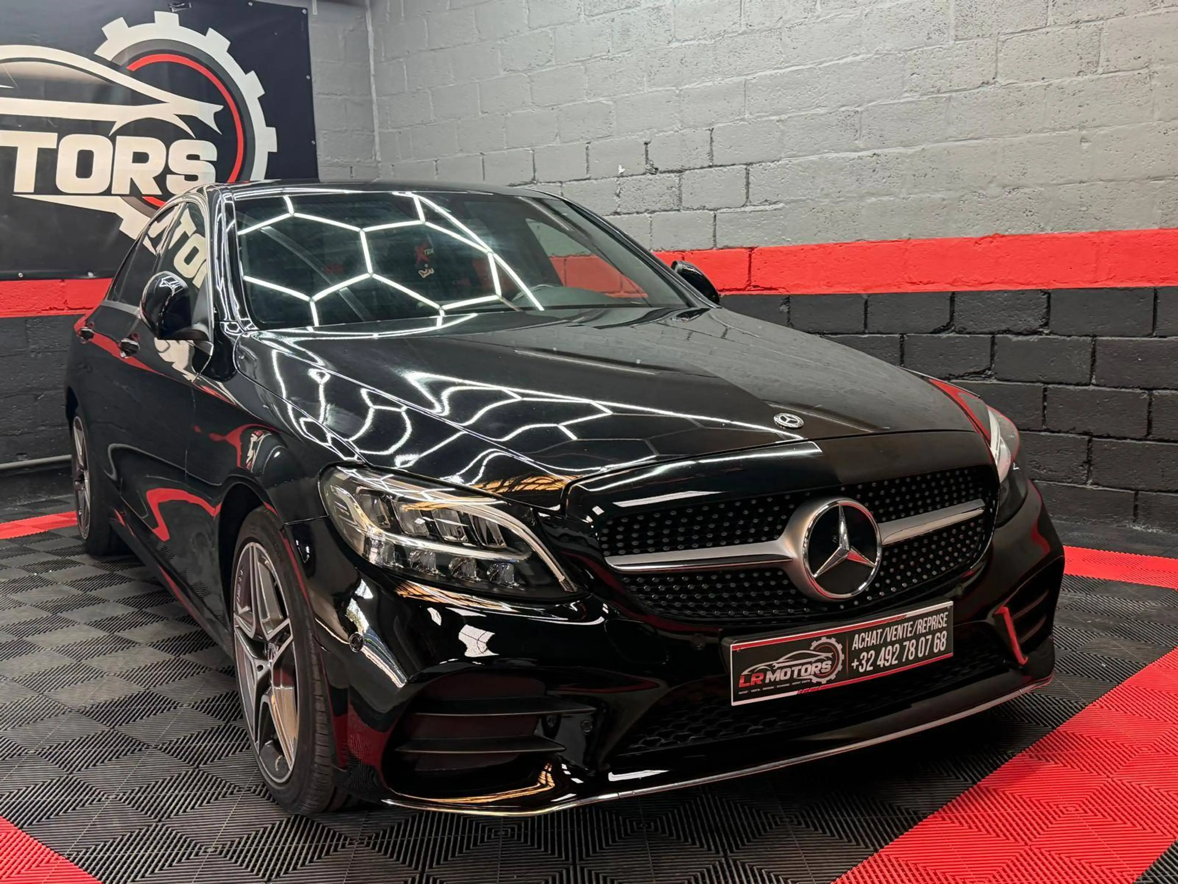 Mercedes-Benz C 180 C 180 d Business AMG LINE