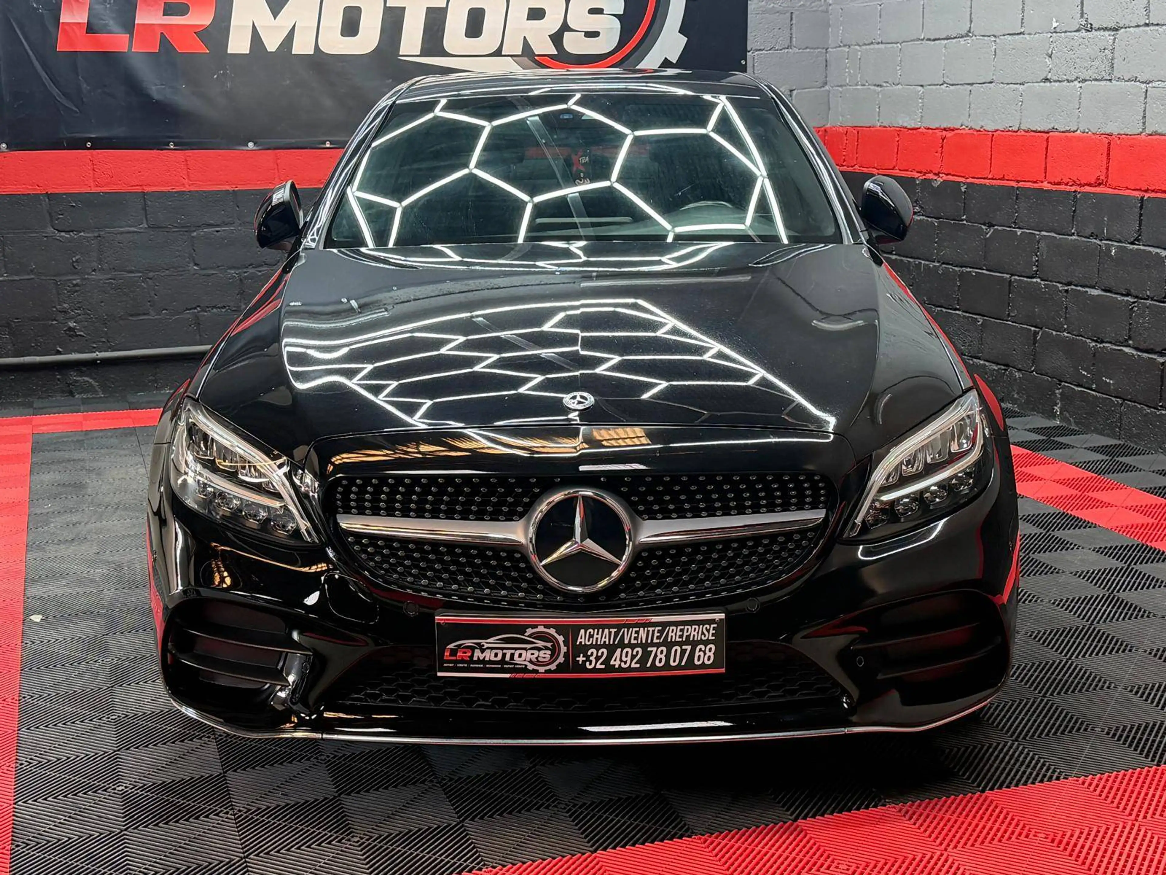 Mercedes-Benz C 180 C 180 d Business AMG LINE — photo 4