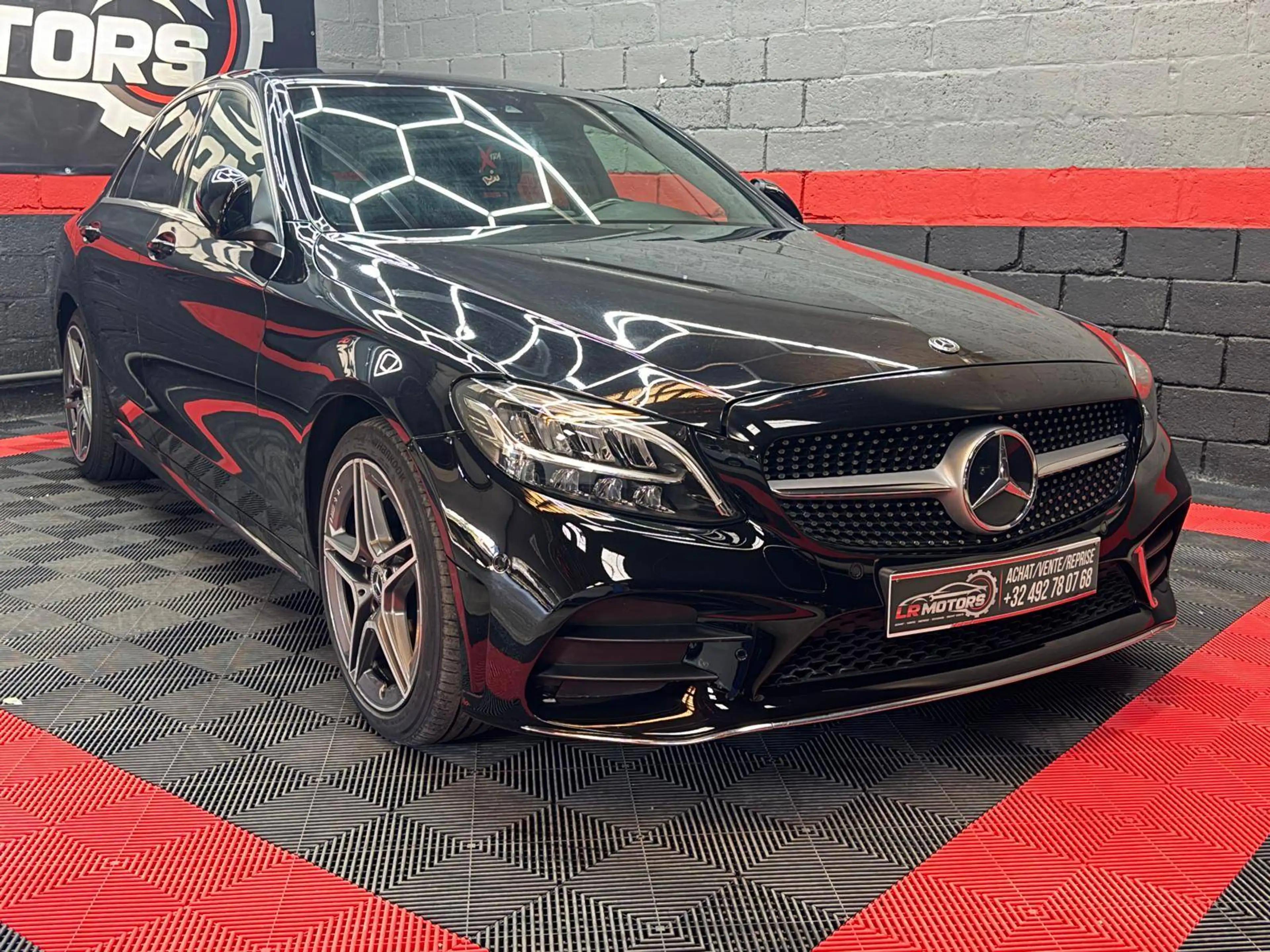 Mercedes-Benz C 180 C 180 d Business AMG LINE — photo 3