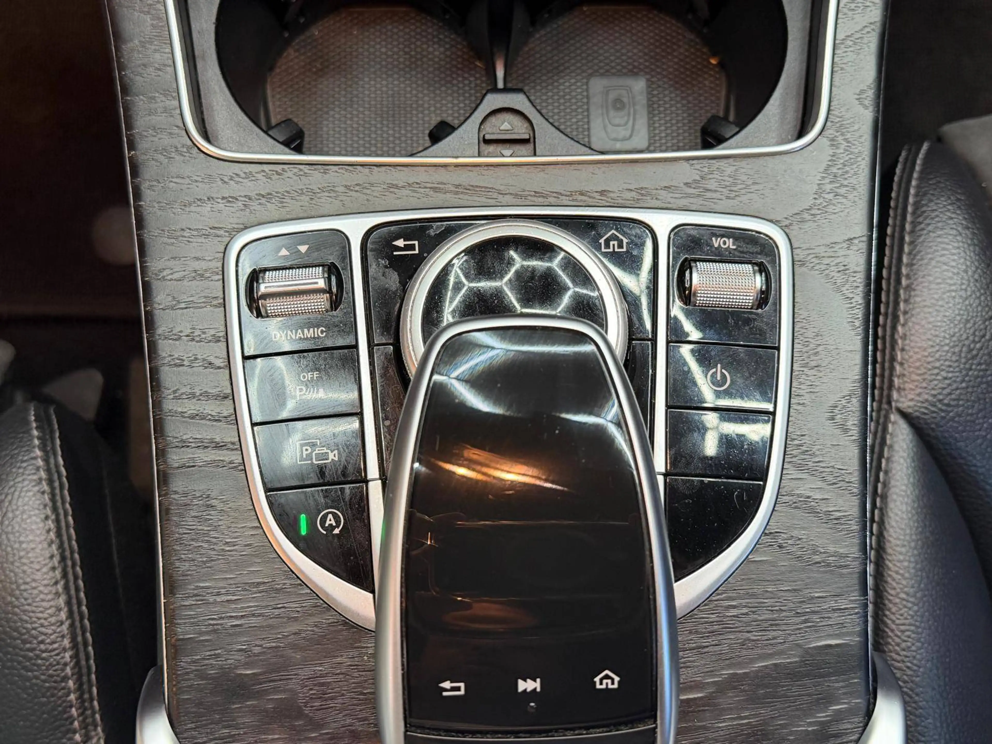 Mercedes-Benz C 180 C 180 d Business AMG LINE — photo 22