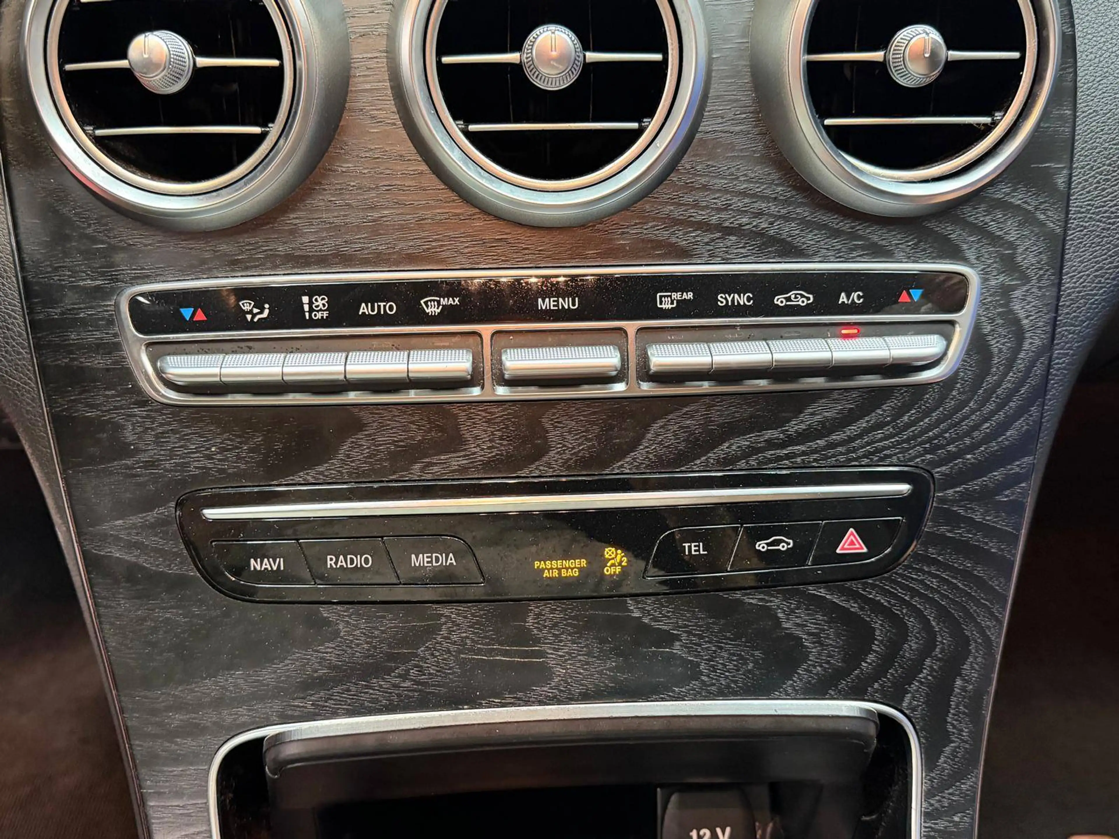 Mercedes-Benz C 180 C 180 d Business AMG LINE — photo 5