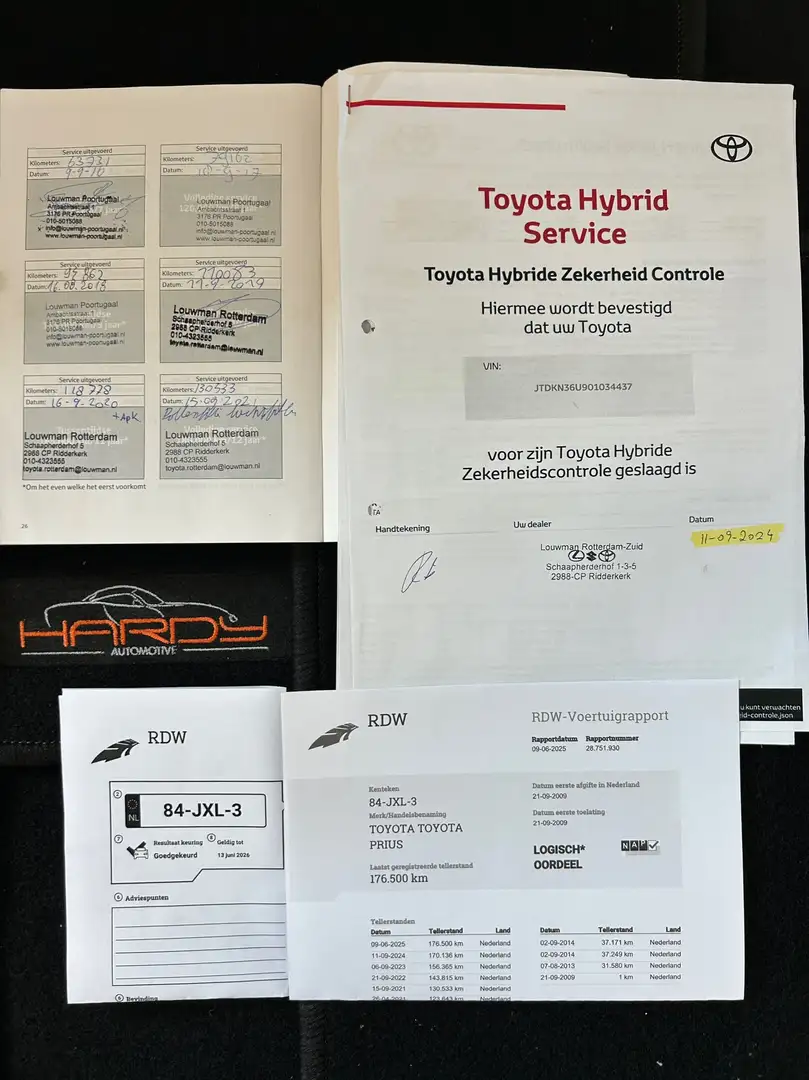 Toyota Prius 1.8 Navi Head up Camera Dealer Onderhouden Zwart - 2
