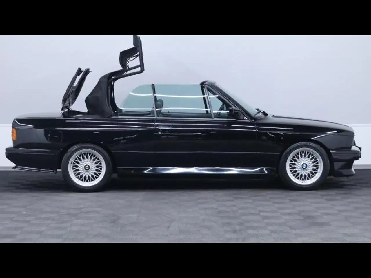 BMW M3 E30 Cabrio 2.3 215ch *matching number*, foto 6