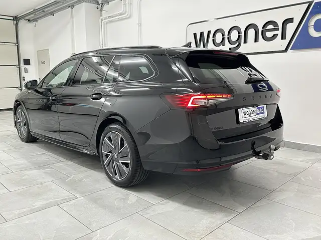 Skoda Superb Kombi 2,0 TDI Sportline 4x4 DSG.Matrix LED/ACC/... Ansicht 17