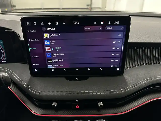 Skoda Superb Kombi 2,0 TDI Sportline 4x4 DSG.Matrix LED/ACC/... Ansicht 24