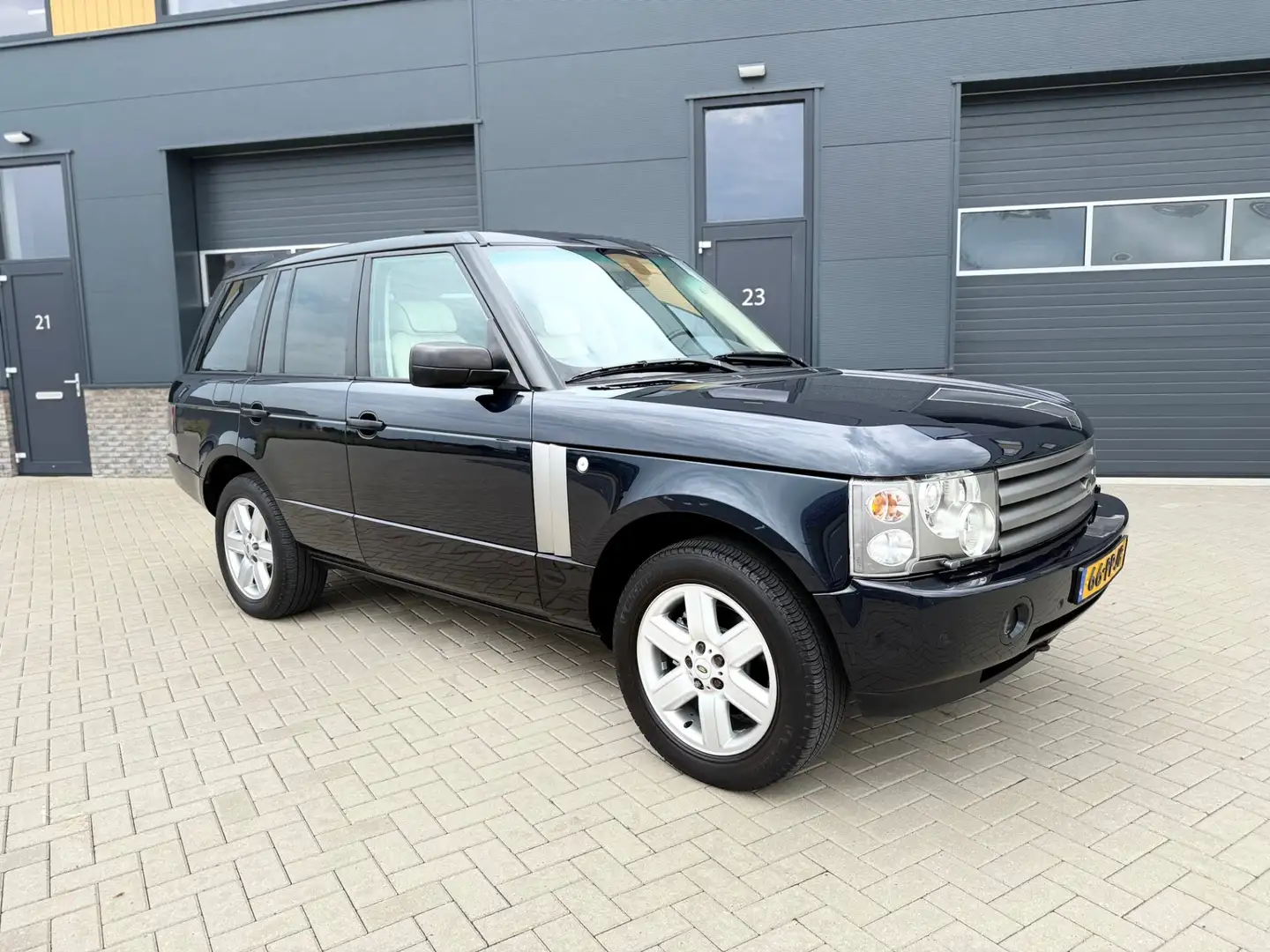 Land Rover Range Rover 4.4 V8 Vogue Autobiography Pack Youngtimer NL auto Blau - 1