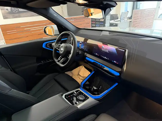 BMW X3 view 10