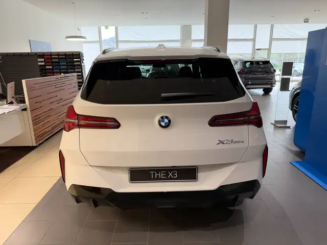 BMW X3 view 7