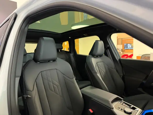 BMW X3 view 14