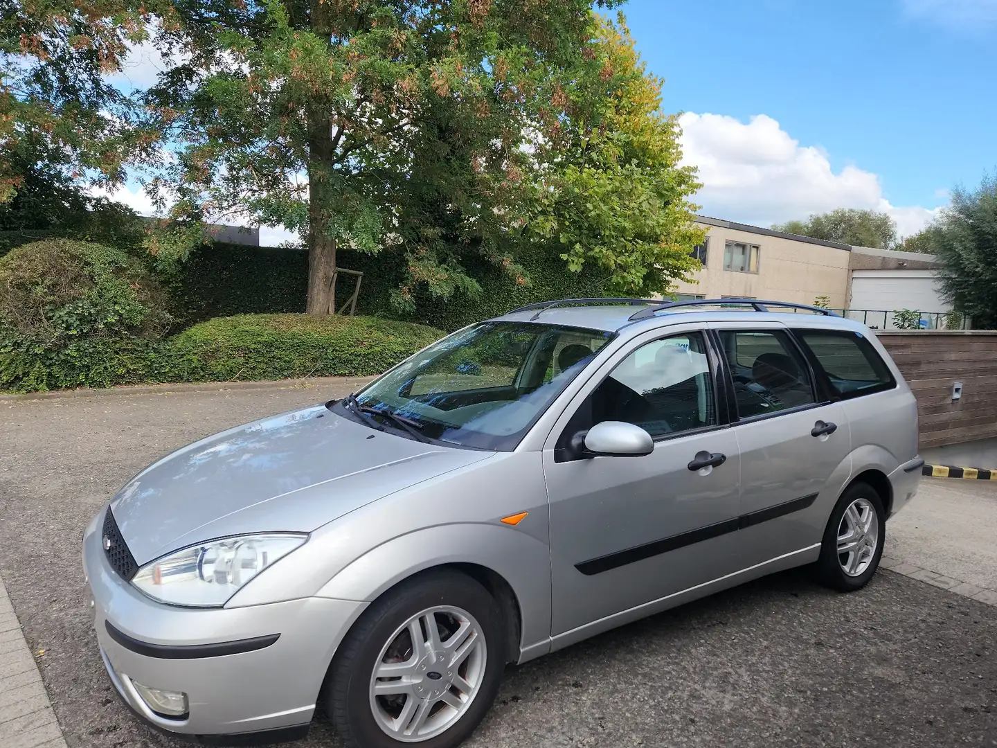 Ford Focus 1.6i SE 16v/ Boite automatique/ 058.000 km Grau - 1