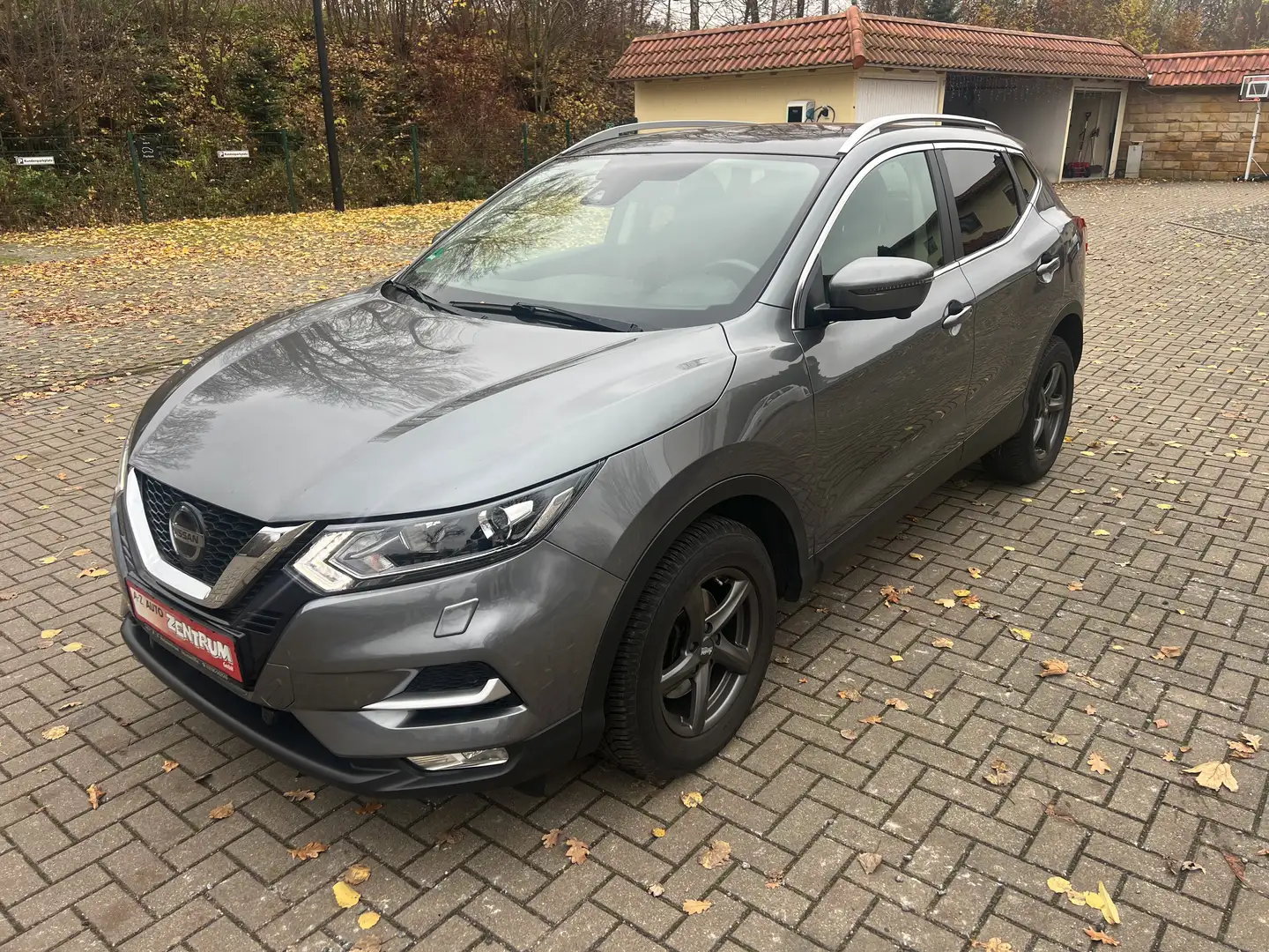 Nissan Qashqai N-Connecta Gris - 1