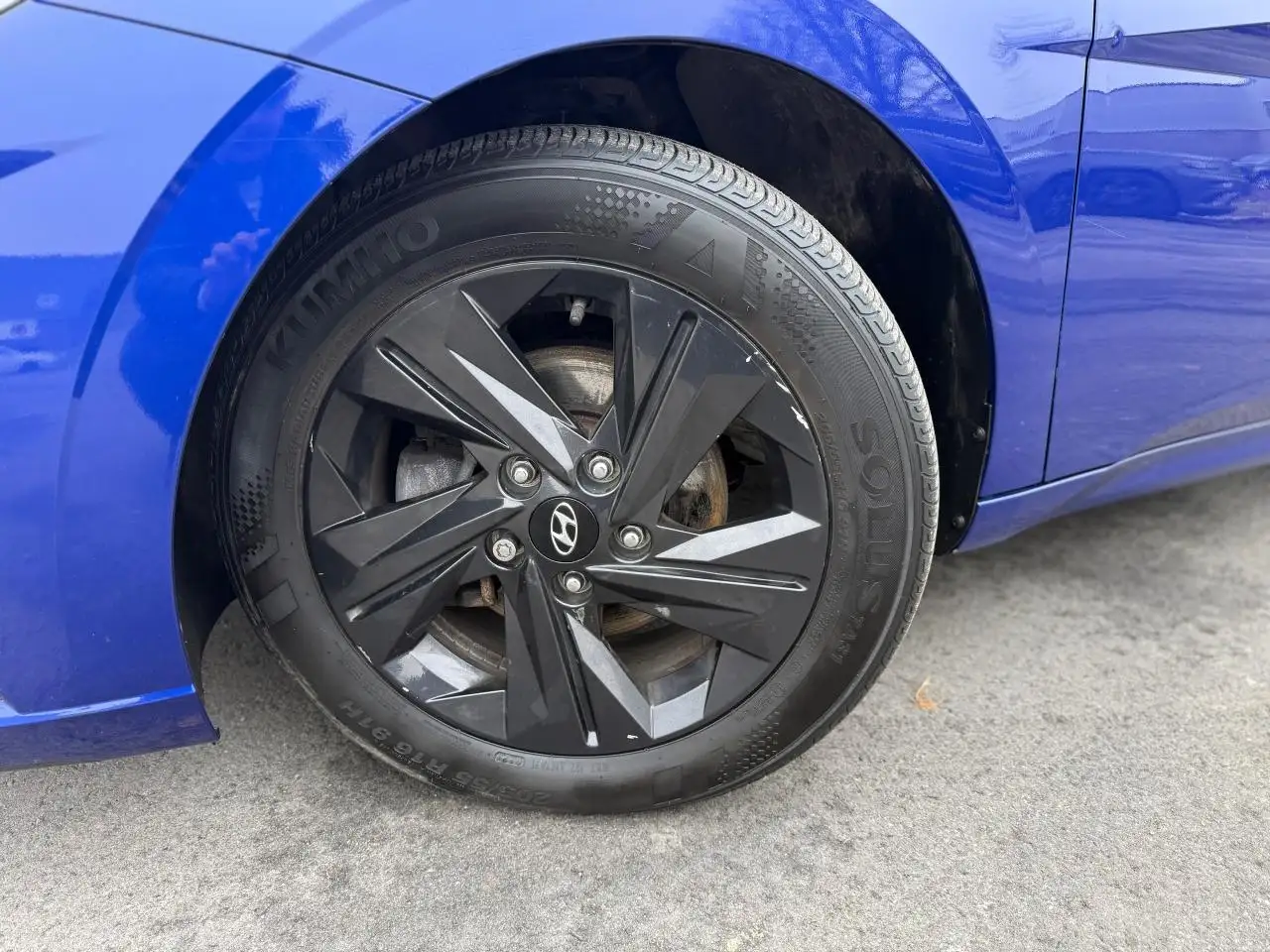 Hyundai ELANTRA снимка Hyundai ELANTRA