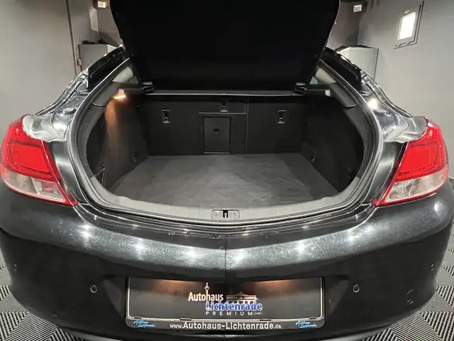 Opel Insignia view 8