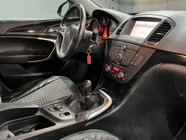 Opel Insignia view 15