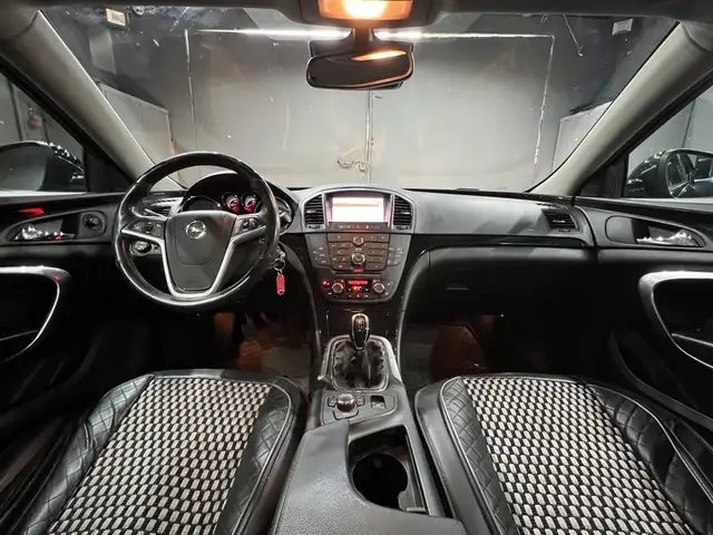 Opel Insignia view 13