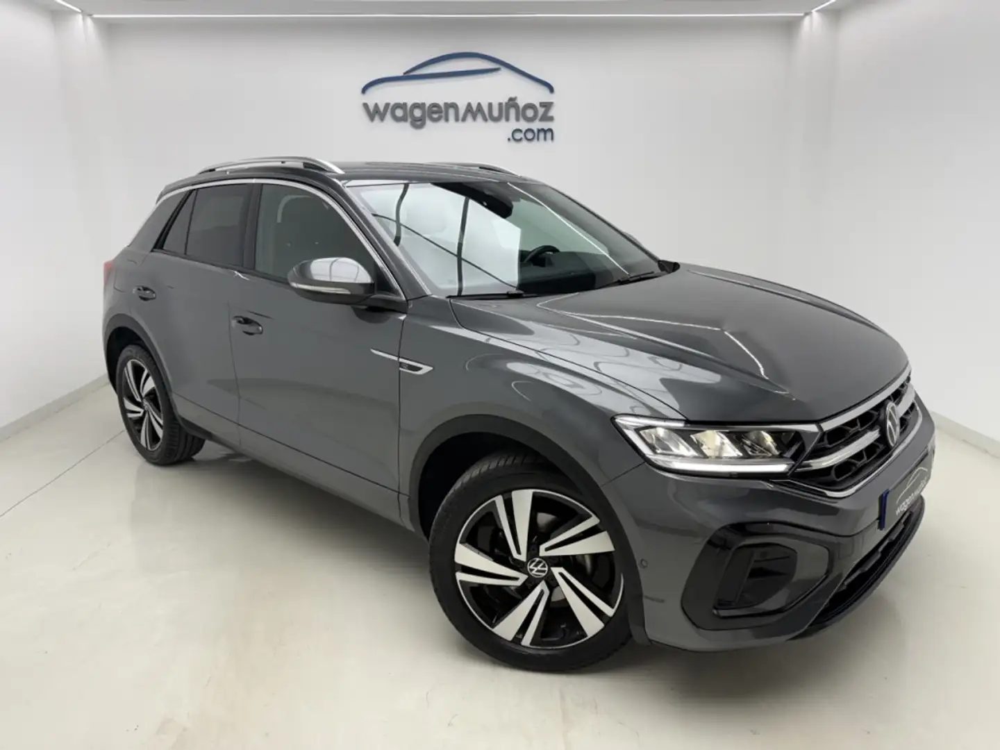 Volkswagen T-Roc 1.5 TSI R-Line kW DSG7 110KW Gris - 2