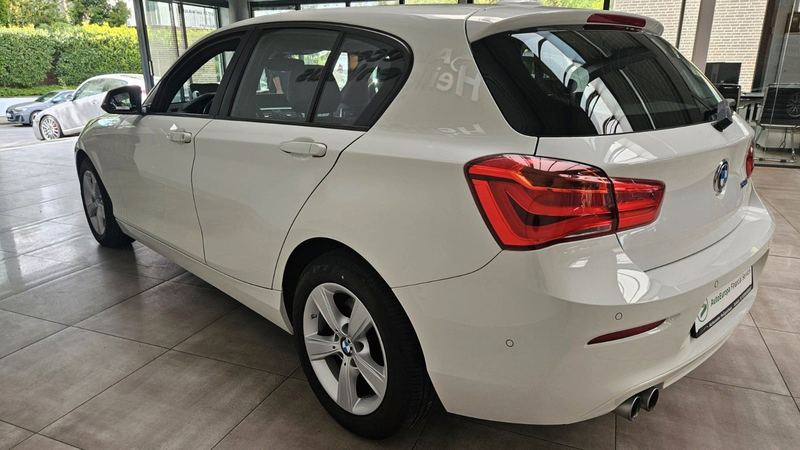 BMW 120 i Vollleder Navi Tempomat Sitzheizung PDC LED — photo 7