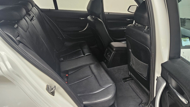 BMW 120 i Vollleder Navi Tempomat Sitzheizung PDC LED — photo 14