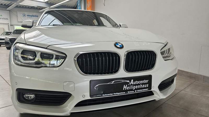 BMW 120 i Vollleder Navi Tempomat Sitzheizung PDC LED