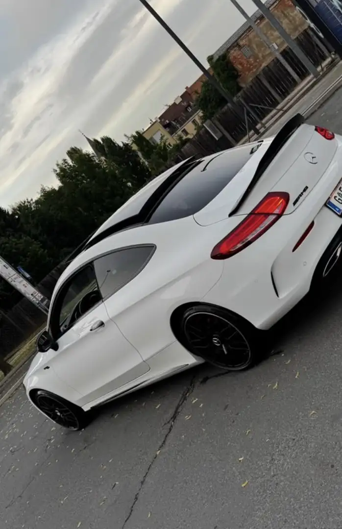 Mercedes-Benz C 180 Coupé AMG Line - 1
