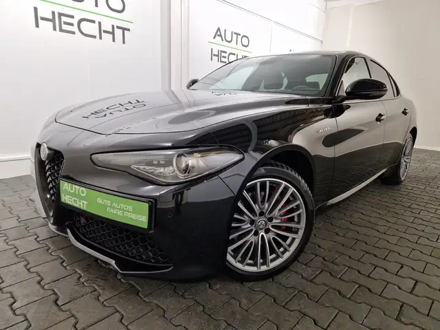 Alfa Romeo Giulia Veloce 2.0 Turbo 16V AT8-Q4, ACC, Kamera