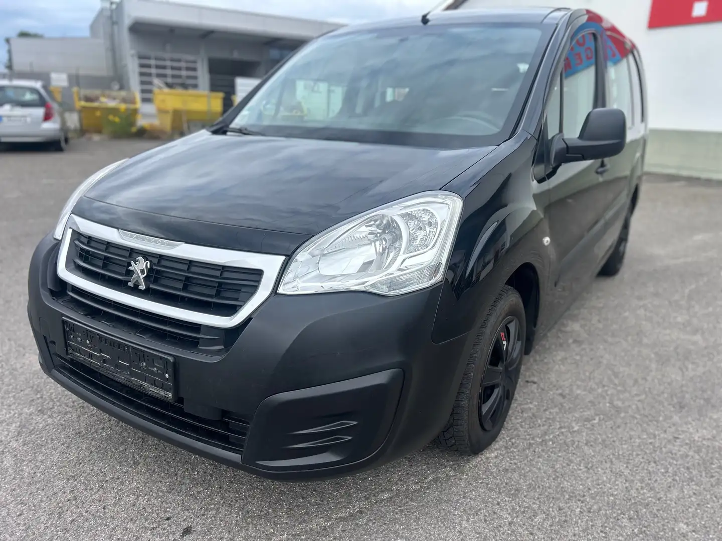 Peugeot Partner L2 Doppelkabine Komfort Negro - 1