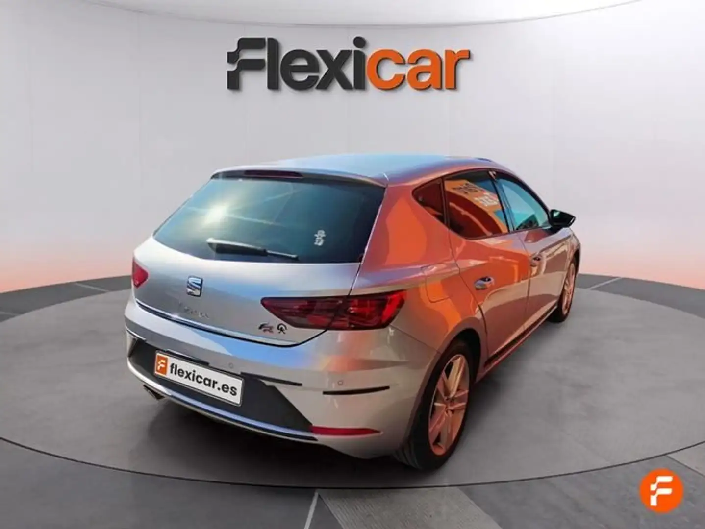 SEAT Leon ST 1.5 TSI S&S FR 150 Gris - 2