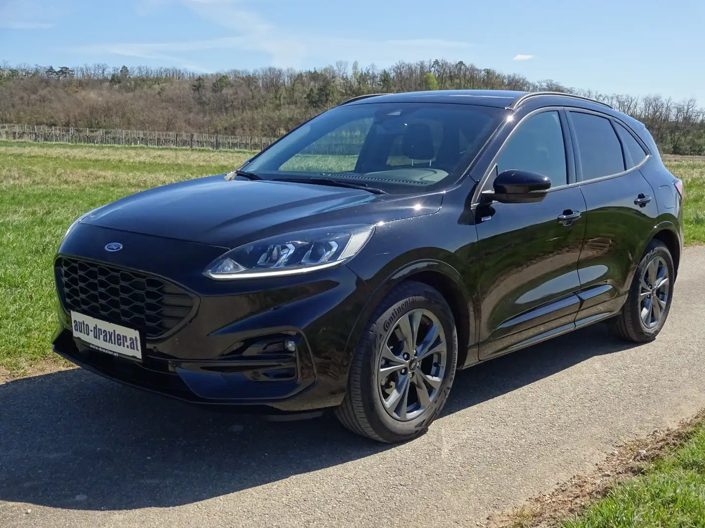 Ford Kuga ST-Line Schwarz - 1
